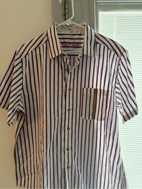 Robert Graham White and Navy Vertical Stripe Short-Sleeve Button-Up